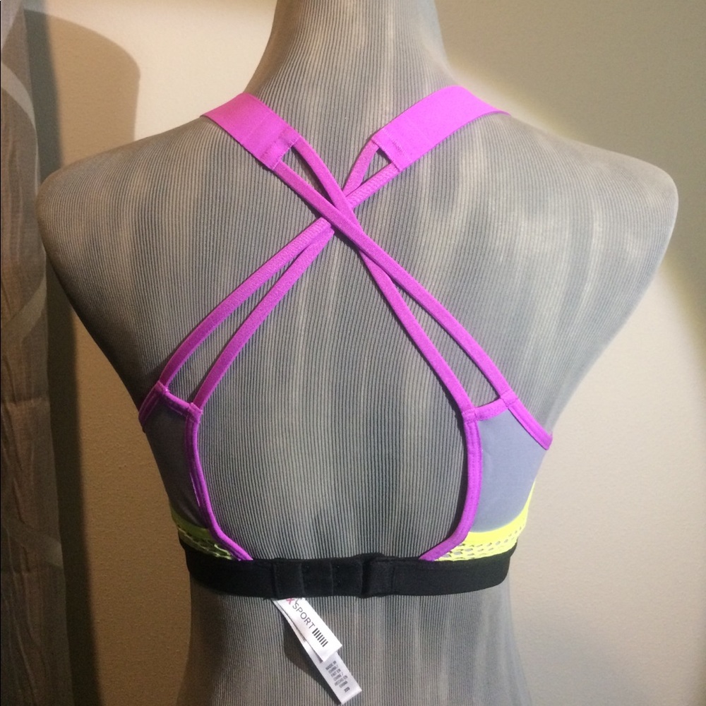 Victoria's Secret Sport 32D